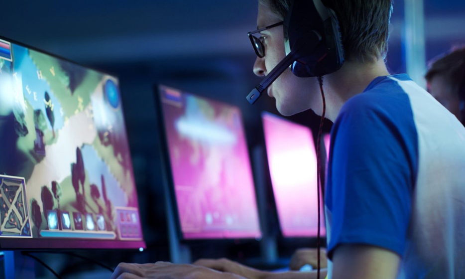 How To Play Online Games Safely And Securely